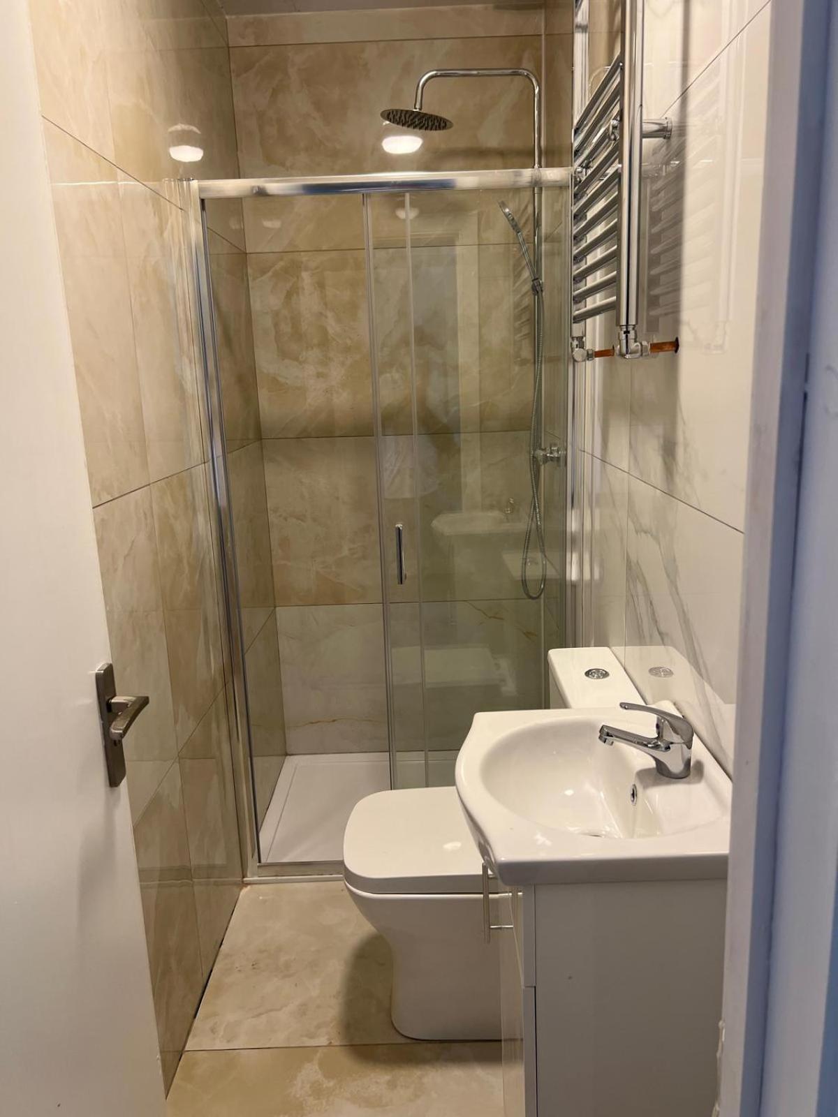 Good Priced Single Rooms In Northolt Exterior photo