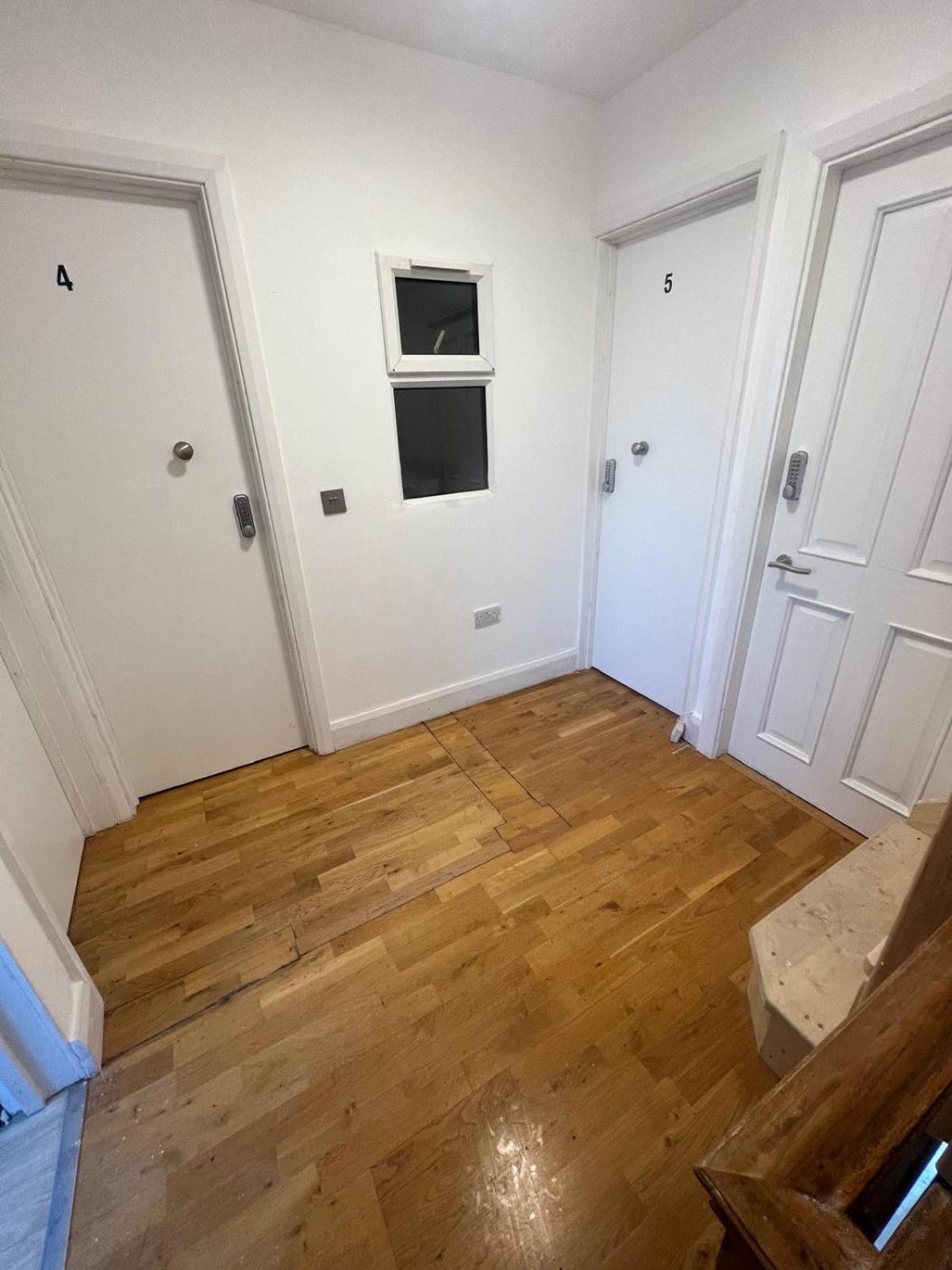 Good Priced Single Rooms In Northolt Exterior photo