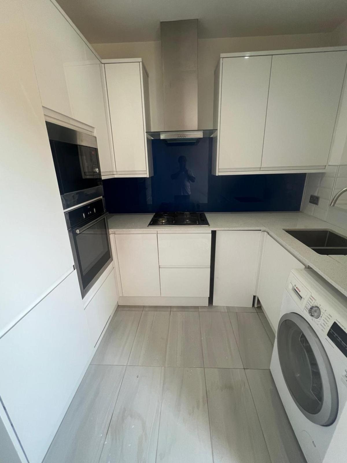 Good Priced Single Rooms In Northolt Exterior photo
